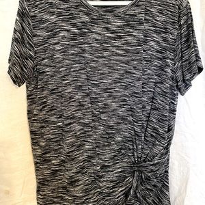 Apt 9 Chic black and white women’s knot top like new size XL